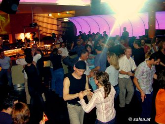 Salsa in M&uuml;nchen: 2Rooms (anklicken zum Vergr��ern - click to enlarge)