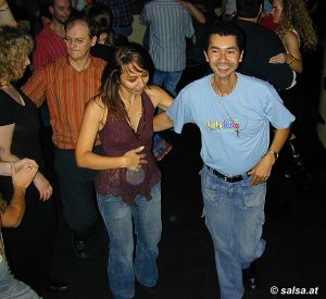 Salsa in M&uuml;nchen: 2Rooms (anklicken zum Vergr��ern - click to enlarge)
